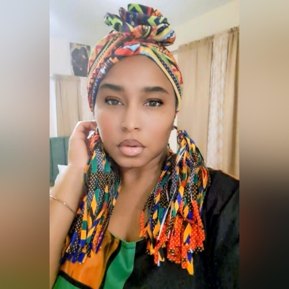 Meet your Posher, Tiffany - Picture 17 of 17